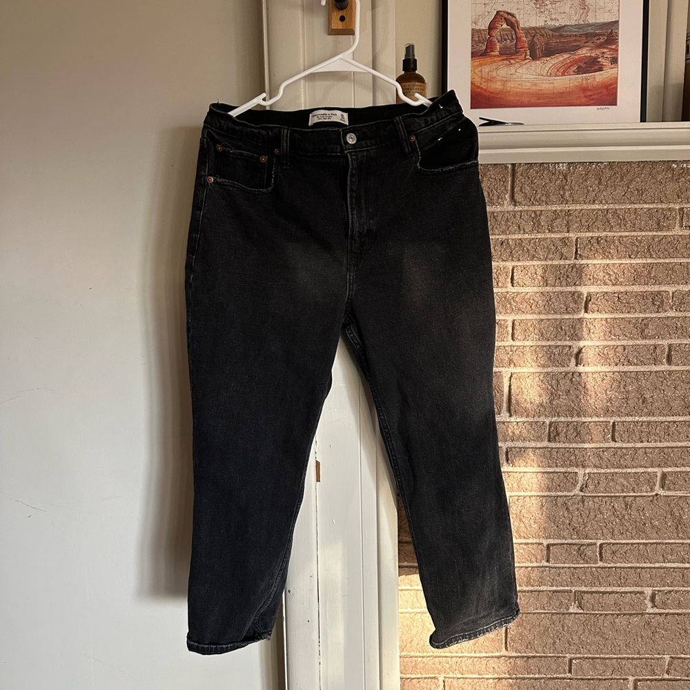 A & F Ultra High Rise Ankle Straight Jean